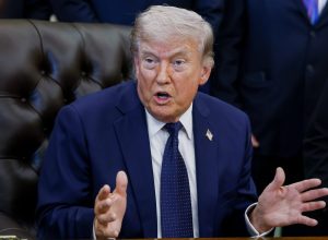trump-acusa-ira-de-derrubar-helicoptero-dos-eua-e-promete-resposta-ao-ataque